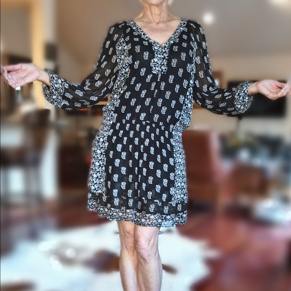 Pretty fem, drop waist b/w dress